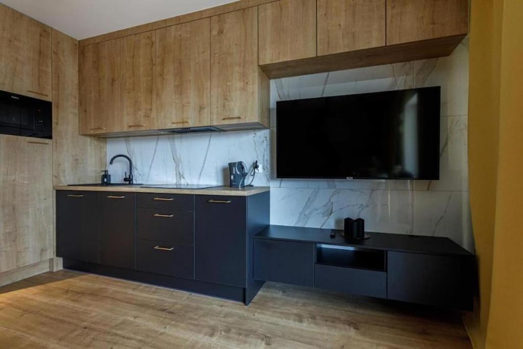Golden Apartments Wroclaw - Cozy Studio- Odra River&Ksiecia Witolda المظهر الخارجي الصورة